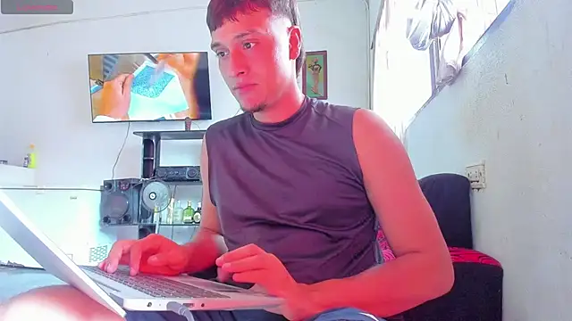 hot boy 04 online show from 07-19-26, 03:38