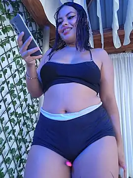 Yessica Lopezz online show from 04-20-26, 11:35