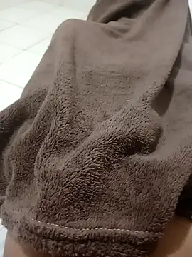 Luan 11839 online show from 11-17-25, 01:33