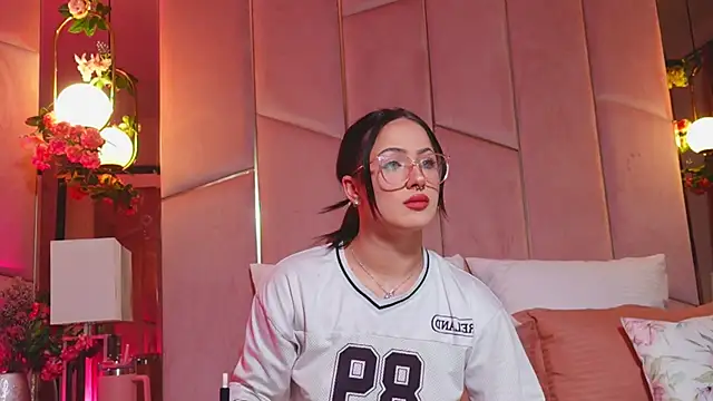 LucyLextonX online show from 03-16-26, 07:18