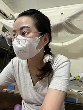 LinYi Office online show from 05-09-26, 09:53