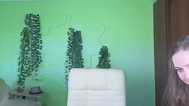 Habibi Honeyy online show from 10-25-25, 10:45