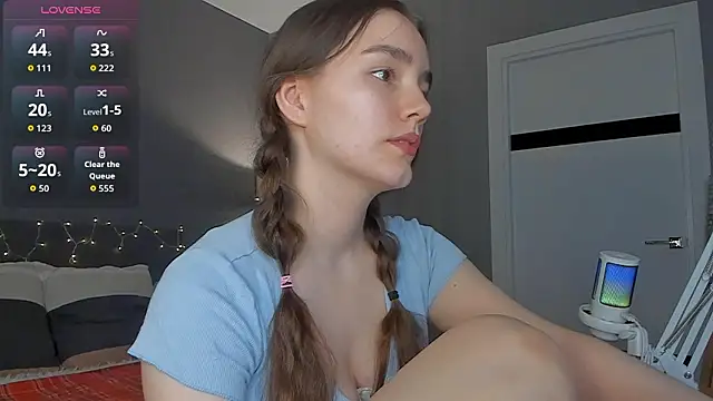 sweete chantal online show from 03-15-26, 08:15