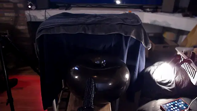 Snapshot of drieghe chatting on 06-26-26, 06:18 drieghe online show from 06-26-26, 06:18