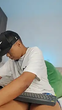 asmodeo 33 online show from 03-06-26, 05:37