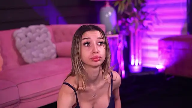 OdetteMason online show from 02-13-26, 05:47