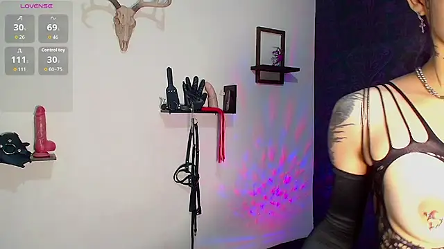 DakariaHills  online show from 03-25-26, 08:09