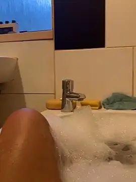 Snapshot of mke1874 chatting on 11-07-25, 03:45 mke1874 online show from 11-07-25, 03:45