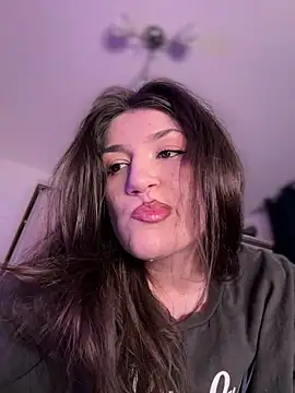 Snapshot of ScarletBloom_ chatting on 03-14-26, 07:30 ScarletBloom online show from 03-14-26, 07:30