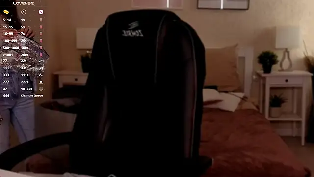 Kimmie shine online show from 04-22-26, 11:23