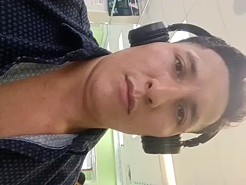 Zetaloco26 online show from 10-18-25, 09:26