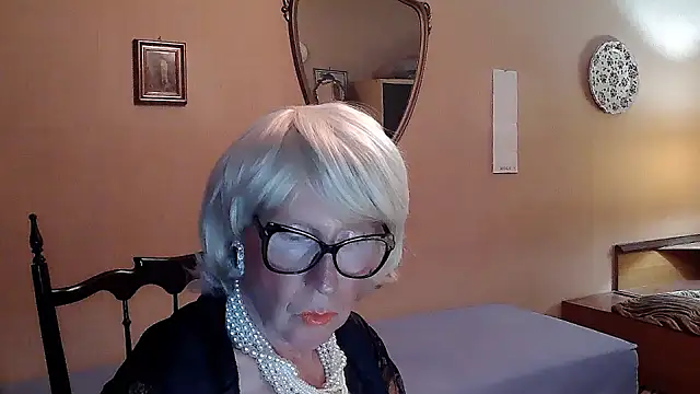 Snapshot of ROBY_SWEETHOT chatting on 09-23-25, 09:51 ROBY SWEETHOT online show from 09-23-25, 09:51