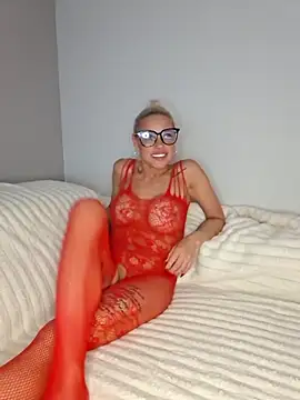 Snapshot of Bellarose_xx chatting on 06-30-26, 05:47 Bellarose xx online show from 06-30-26, 05:47