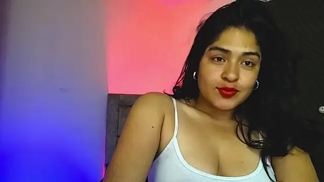 Snapshot of EmilyNoir1 chatting on 09-14-25, 12:43 EmilyNoir1 online show from 09-14-25, 12:43