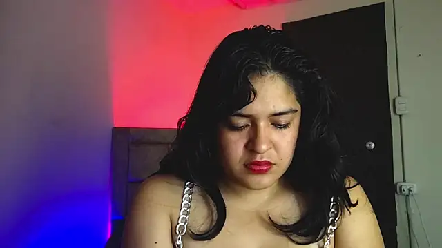 Snapshot of EmilyNoir1 chatting on 09-17-25, 10:00 EmilyNoir1 online show from 09-17-25, 10:00