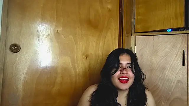 Snapshot of EmilyNoir1 chatting on 09-20-25, 11:28 EmilyNoir1 online show from 09-20-25, 11:28