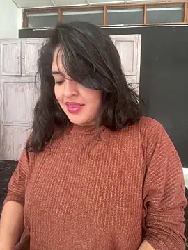 Snapshot of EmilyNoir1 chatting on 05-16-26, 05:45 EmilyNoir1 online show from 05-16-26, 05:45