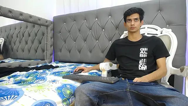 Snapshot of Sebalexis7 chatting on 10-09-25, 03:15 Sebalexis7 online show from 10-09-25, 03:15