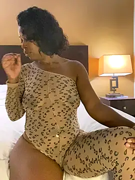 StaciDiamond online show from 10-05-25, 04:38