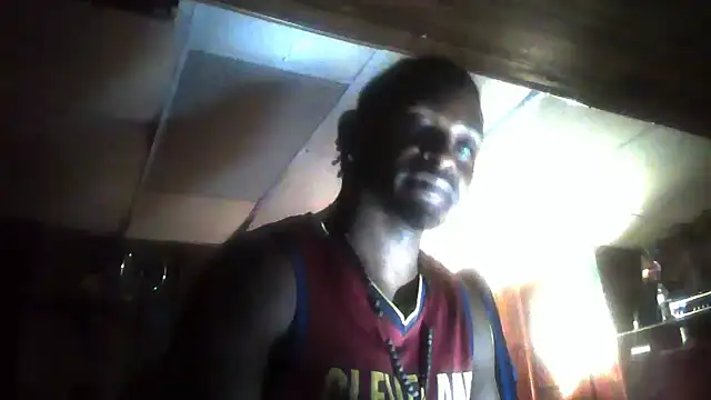 Snapshot of xldion chatting on 11-28-25, 12:57 xldion online show from 11-28-25, 12:57