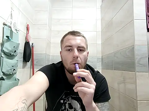 Vladyslav30 online show from 04-26-26, 11:13