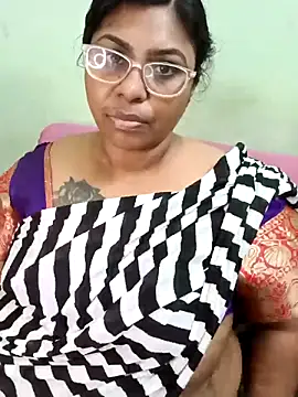 Snapshot of zara-mallus chatting on 09-20-25, 06:53 zara-mallus online show from 09-20-25, 06:53