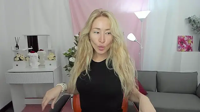 AstraMonroe online show from 04-17-26, 06:05