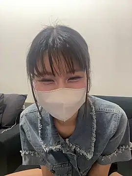 Snapshot of -Nyanko-chan- chatting on 07-28-26, 11:17 -Nyanko-chan- online show from 07-28-26, 11:17