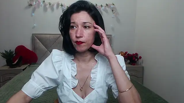 Snapshot of CameronEnns chatting on 04-30-26, 12:44 CameronEnns online show from 04-30-26, 12:44
