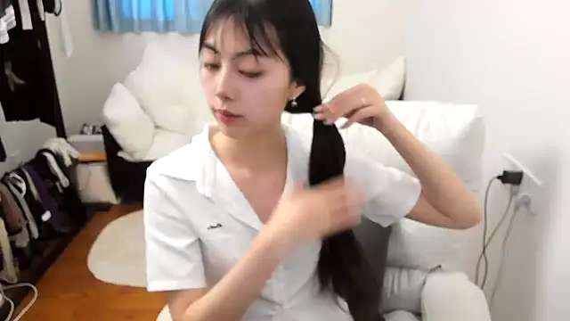 Snapshot of xuannv0000 chatting on 09-25-25, 08:29 xuannv0000 online show from 09-25-25, 08:29