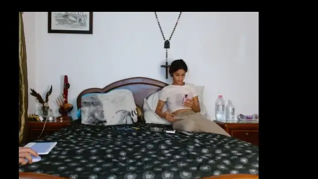 yenami online show from 10-23-25, 06:23