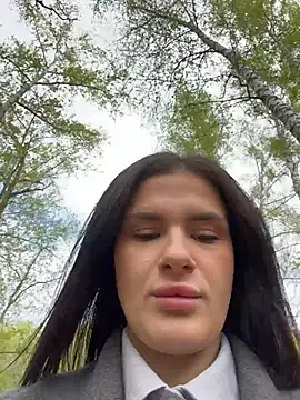 Snapshot of MiraReach chatting on 05-20-26, 03:34 MiraReach online show from 05-20-26, 03:34