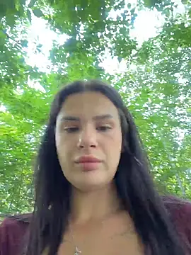 Snapshot of MiraReach chatting on 06-18-26, 02:56 MiraReach online show from 06-18-26, 02:56