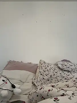 SuzieSub online show from 04-16-26, 04:19