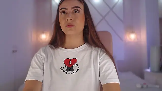 isabellashine online show from 09-18-25, 03:58