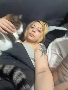 MiaBunnie online show from 01-11-26, 09:53