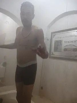 lacoste12 online show from 11-01-25, 03:52