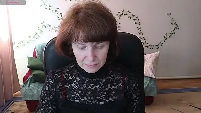 Lia Tito online show from 04-29-26, 06:39