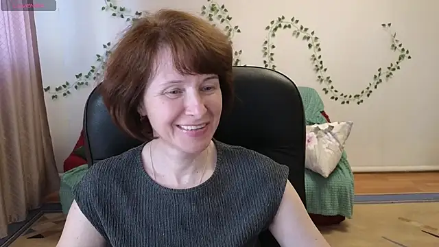 Lia Tito online show from 05-04-26, 01:18