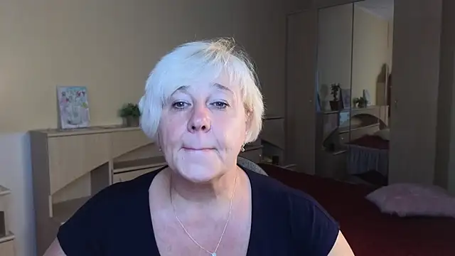 Snapshot of Milana_Milky chatting on 09-19-25, 04:58 Milana Milky online show from 09-19-25, 04:58