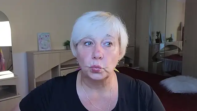 Snapshot of Milana_Milky chatting on 09-21-25, 06:15 Milana Milky online show from 09-21-25, 06:15
