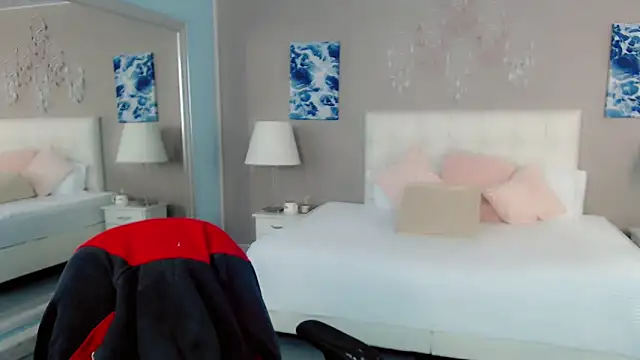 maddissonivanova online show from 04-22-26, 07:15