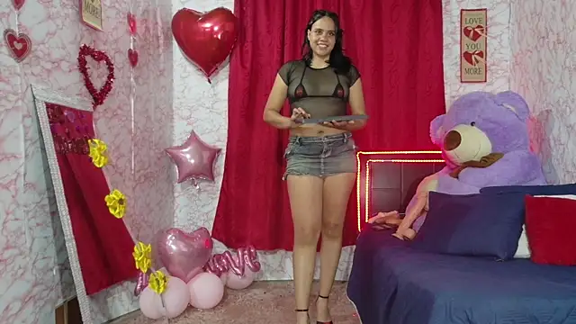 Snapshot of NataliaAr- chatting on 09-20-25, 04:35 NataliaAr- online show from 09-20-25, 04:35