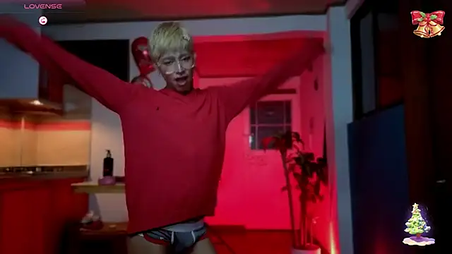 taichi bluy online show from 12-23-25, 06:55