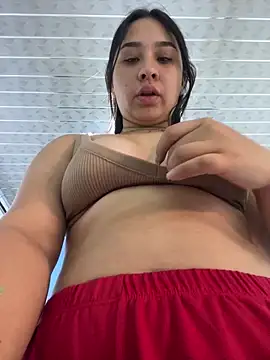 Snapshot of BELLAALEJA chatting on 04-04-26, 02:36 BELLAALEJA online show from 04-04-26, 02:36