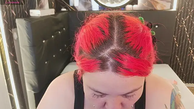 Witch Scarlet online show from 04-15-26, 01:34