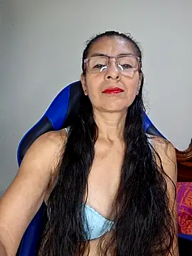 Natasha 50 online show from 12-21-25, 04:30