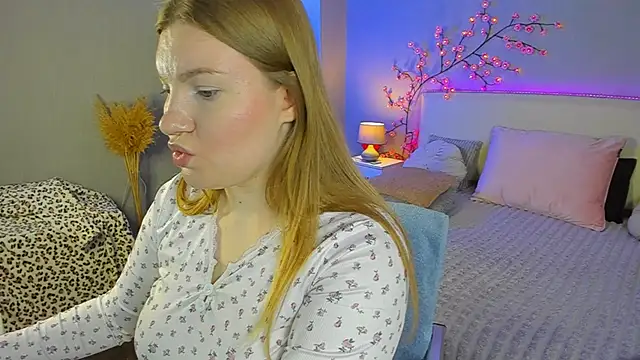 AshleyJoness online show from 06-12-26, 04:44