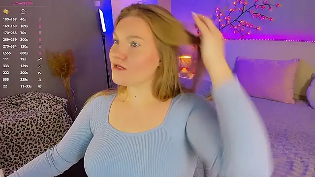AshleyJoness online show from 06-19-26, 04:50