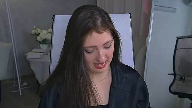 Mary Miiller online show from 11-06-25, 06:25